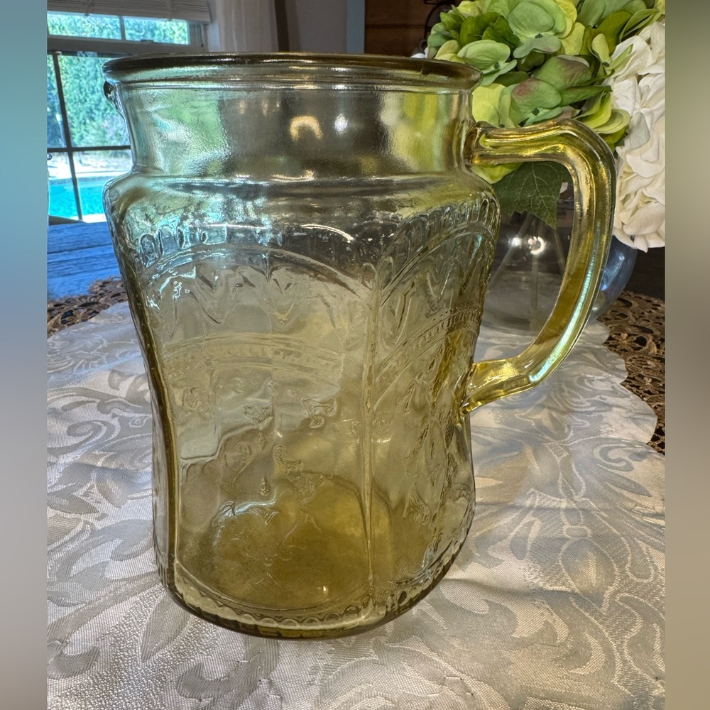 Elegant Embossed Federal Glass Co. Glass Pitcher-“Patrician” or “Spoke” Pattern